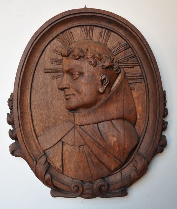 Ovaal relief met heilige
