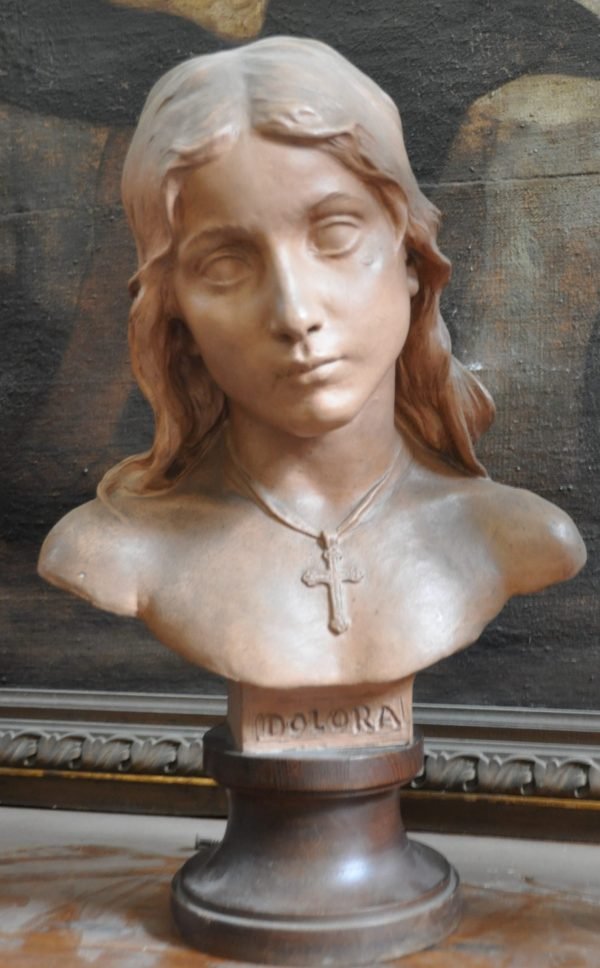 Emile Namur, Dolora