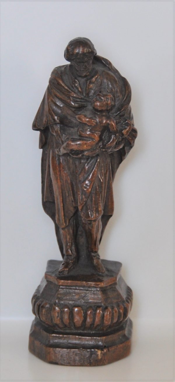 Sint-Jozef met kind,  notelaar, 14,5 cm.  17de eeuw