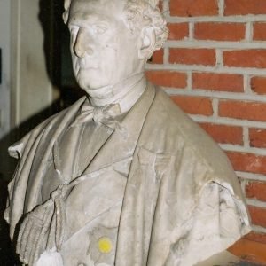 Paul De Vigne,  buste en plâtre: Jacques-Joseph Haus  45/70/85 cm.
