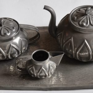 Theeservies in tin