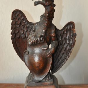 Wapenschild in hout