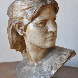 Buste gemaakt door Koningin Elisabeth van België.  Uit bezit van Prins Karel.