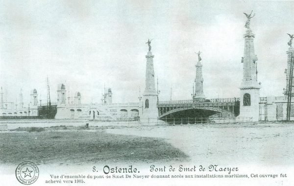 Leeuw gips ca. 1895, 55,5/117,5/22 Ontwerp voor de De Smet-De Naeyerbrug in Oostende - Image 3