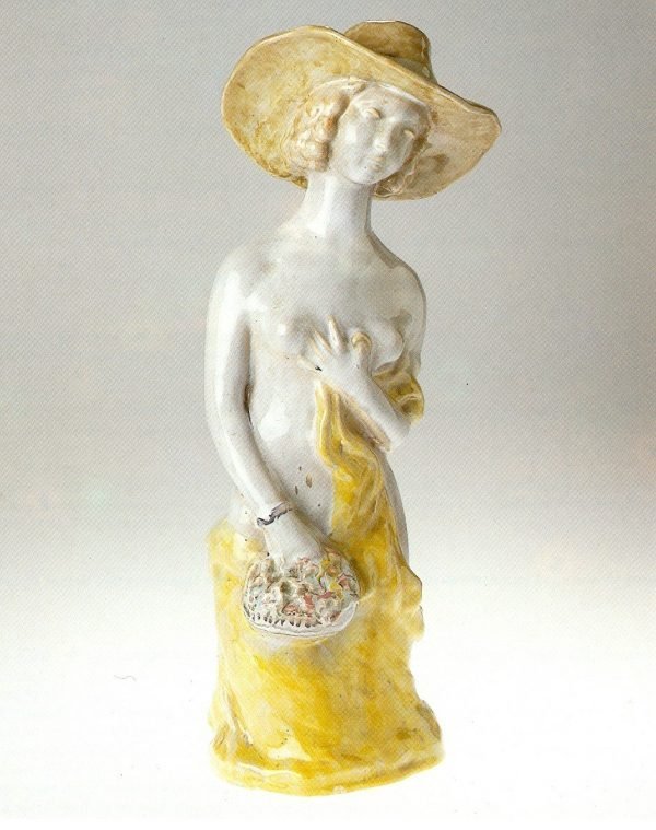 Domien Ingels,  keramiek H. 42,5 cm.