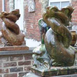Dolfijnen, pannenfabriek van Bierbeek